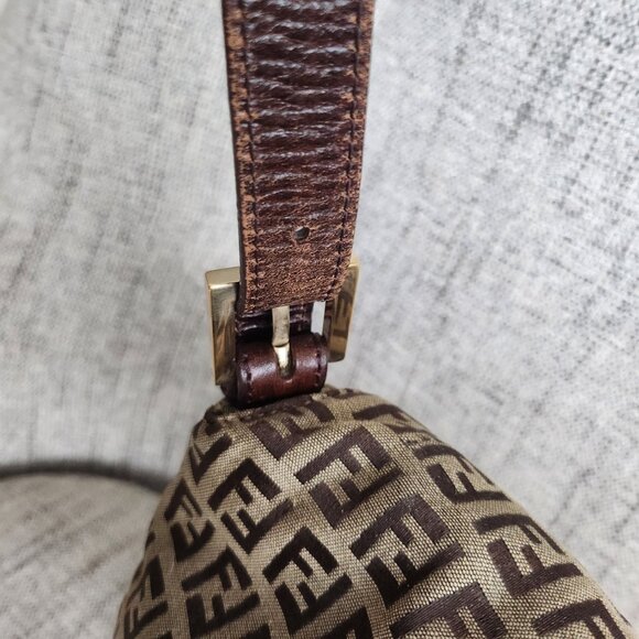 Authentic Fendi Brown Zucchino Canvas Mama Baguette Gold Hardware - Picture 8 of 16